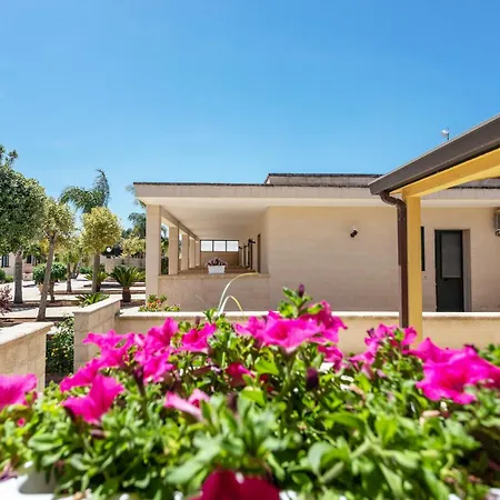 Apartmanhotel La Pineta 3*