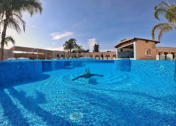 Apartahotel La Pineta 3*